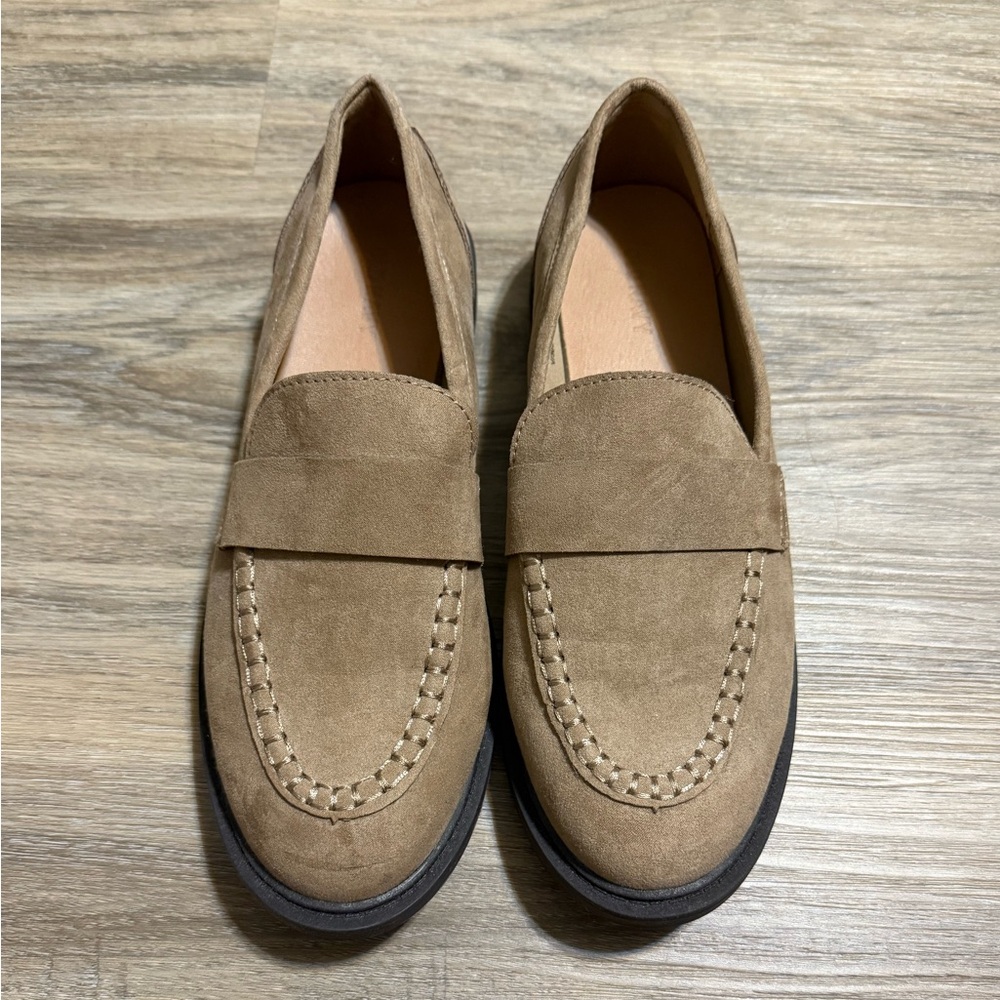 Women's Tan Loafers